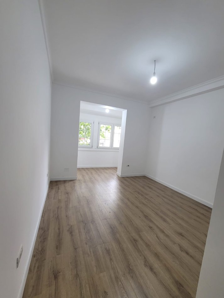 Tirane, shitet apartament 1+1, Kati 2, 48 m² 115,000 € (21 Dhjetori)