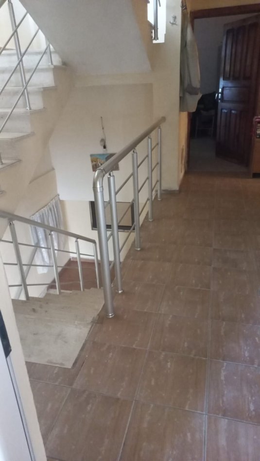 Tirane, jepet me qera 2+1 Kati 2, 80 m² 450 € (besim zyna)