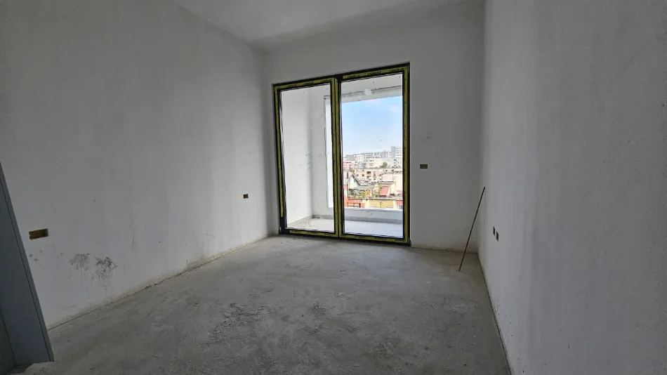 Tirane, shitet apartament 2+1 Kati 5, 109 m² 326.400 € (Square 21)
