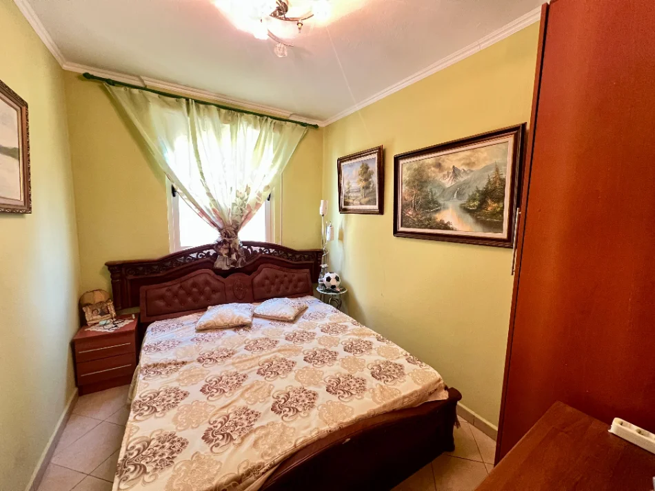 Golem, shitet apartament 2+1+Ballkon Kati 4, 69 m² 100.000 € (rruga gjuzeve)