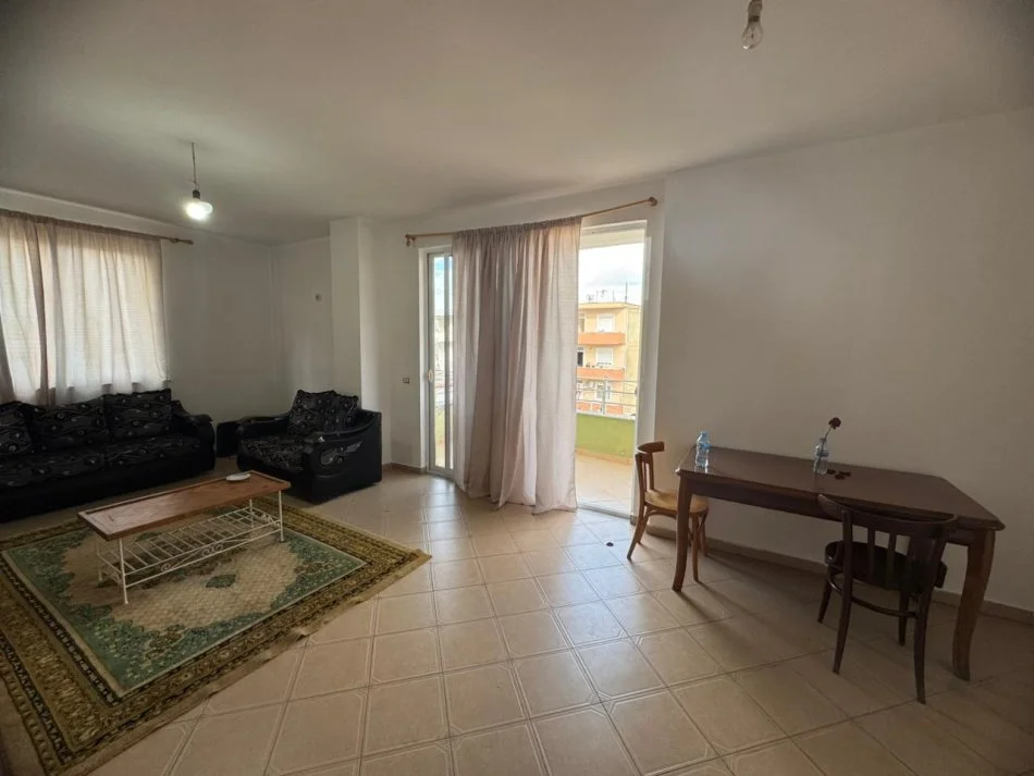 Tirane, jepet me qera apartament 2+1+Ballkon Kati 2, 125 m² 500 € (Astir)