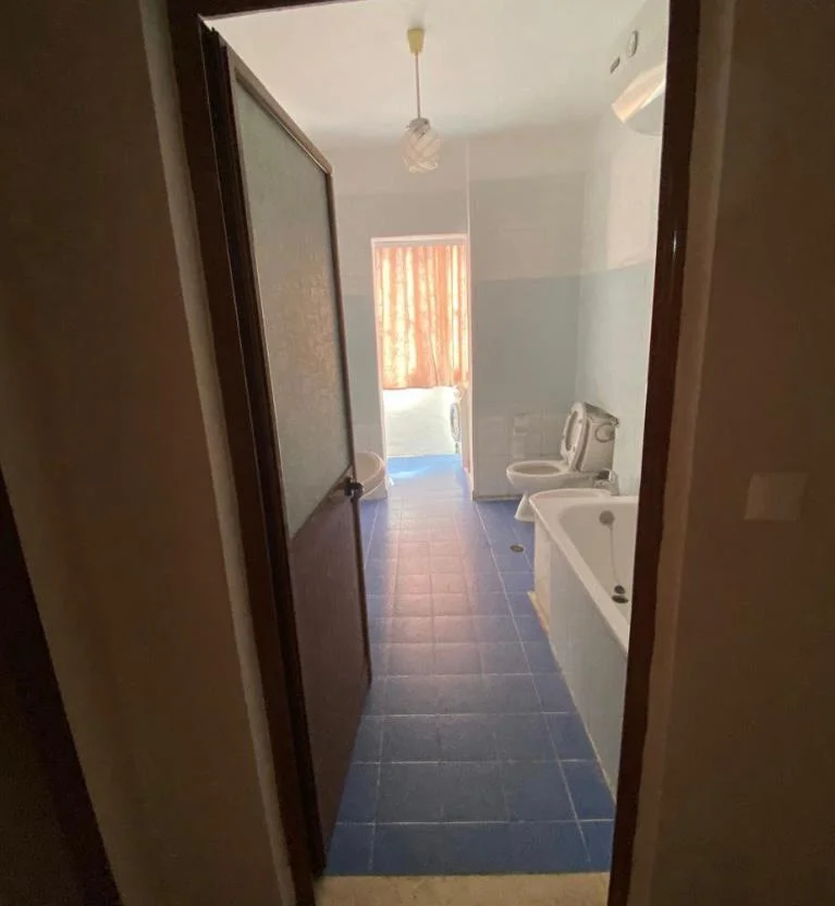 Tirane, jepet me qera apartament 2+1 Kati 5, 65.000 € (Te Ambasada Amerikane)