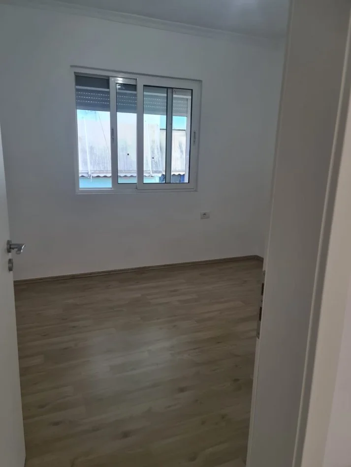 Tirane, shitet apartament 2+1+Aneks+Ballkon Kati 5, 73 m² 155.000 € 