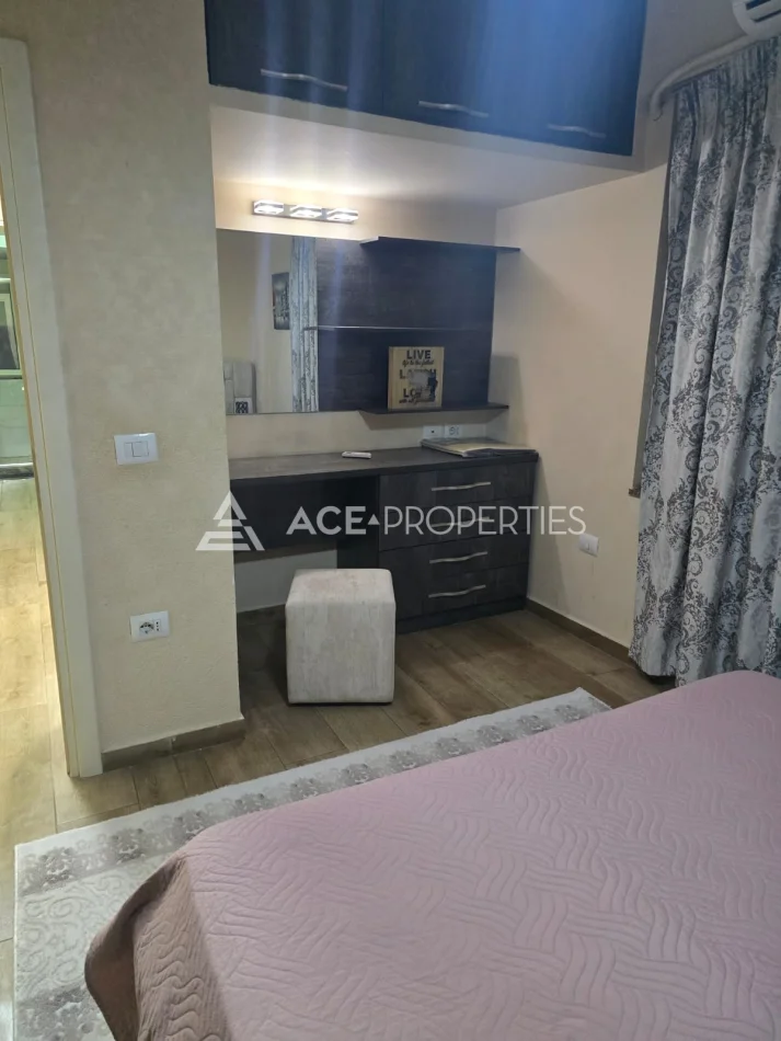 Durres, jepet me qera apartament 2+1 Kati 3, 530 € (Bashkia Durres)