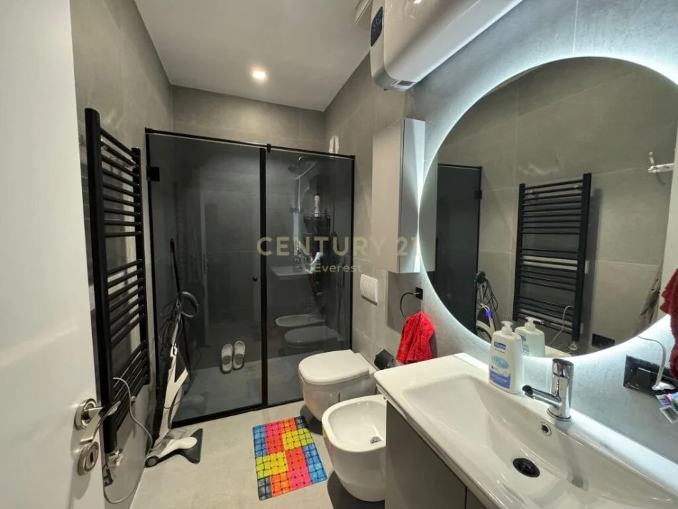 Tirane, shitet 2+1 , 97 m² 135.000 € (Rruga e Dibres prane Komisariatit Nr.4)