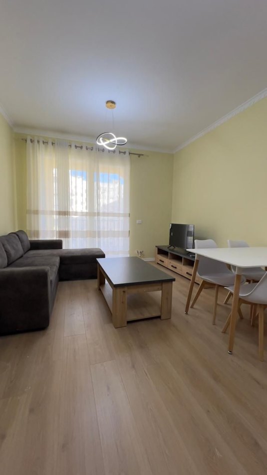 Tirane, jepet me qera apartament 2+1 Kati 4, 95 m² 550 € (GRAND GALLERY)