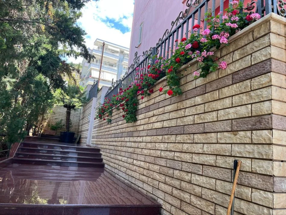 Sarande, shitet apartament+verande | Penthouse 1+1+Aneks+Ballkon Kati 1, 105 m² (Rruga Bilal Golemi)