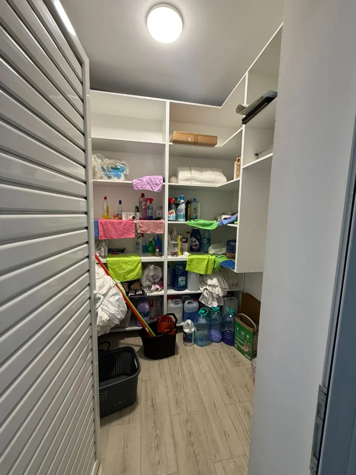 Tirane, shitet apartament 1+1 Kati 1, 70 m² 175.000 € 