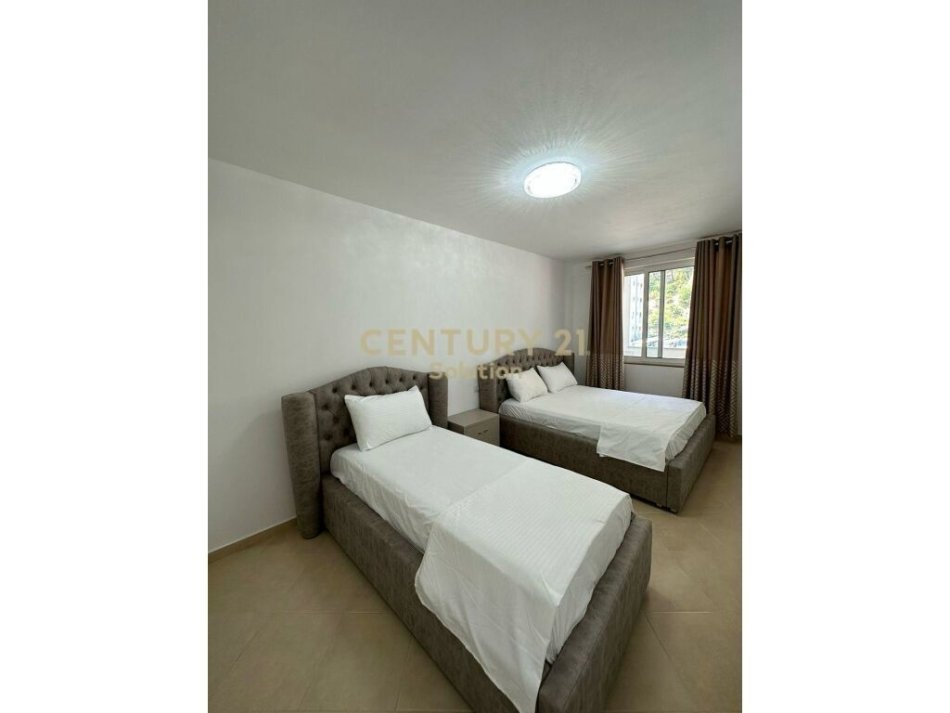 OKAZION! Shitet apartament 1+1+Ballkon, 5 minuta larg detit! Shengjin