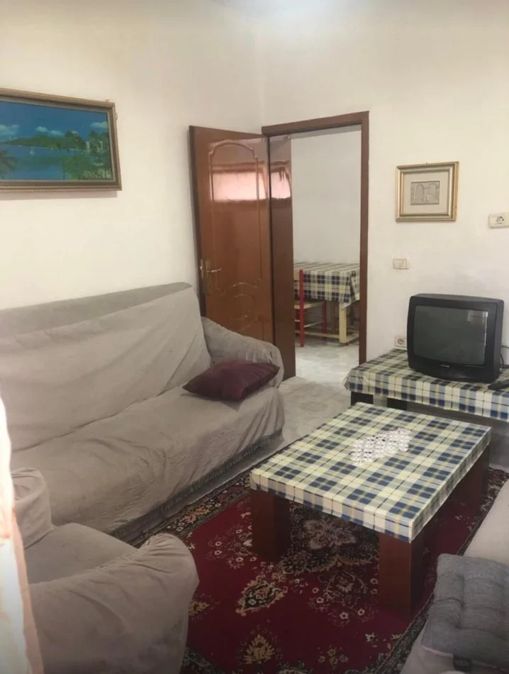 Tirane, jepet me qera Vile 2+1 Kati 2, 35.000 € (Shkolla Bashkuar)