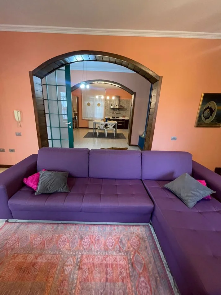 Jepet me qera Vile 3 katshe ne Selitë, Rruga "Bedri Dedja", Blloku i Vilave Selite