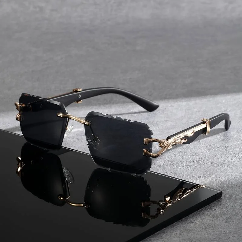 Tirane, shes Syzet më të veçanta të verës i gjeni vetëm tek ne! 20 €