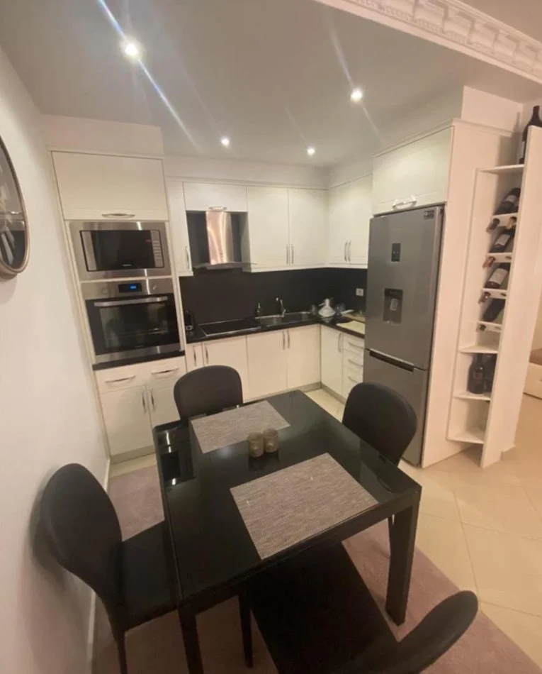 Shqiperi, jepet me qera apartament 2+1+Ballkon Kati 6, 105 m² 600 € (Teodor Keko)