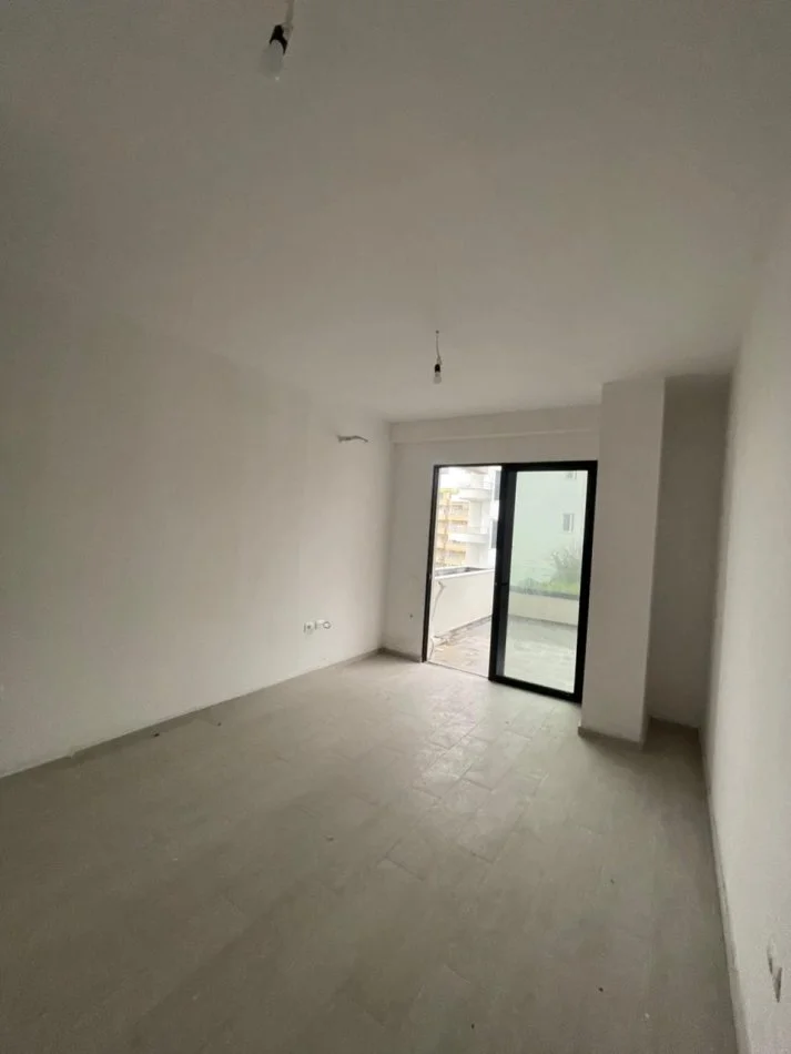 Sarande, shes apartament 1+1+Ballkon Kati 1, 107 m² 105.000 € (Sarande)