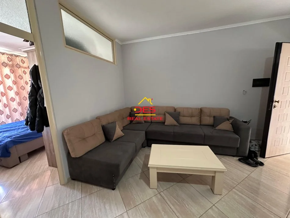 Vlore, shitet apartament 1+1+Ballkon Kati 7, 52 m² 85.000 € (Rruga Murat Tërbaçi)