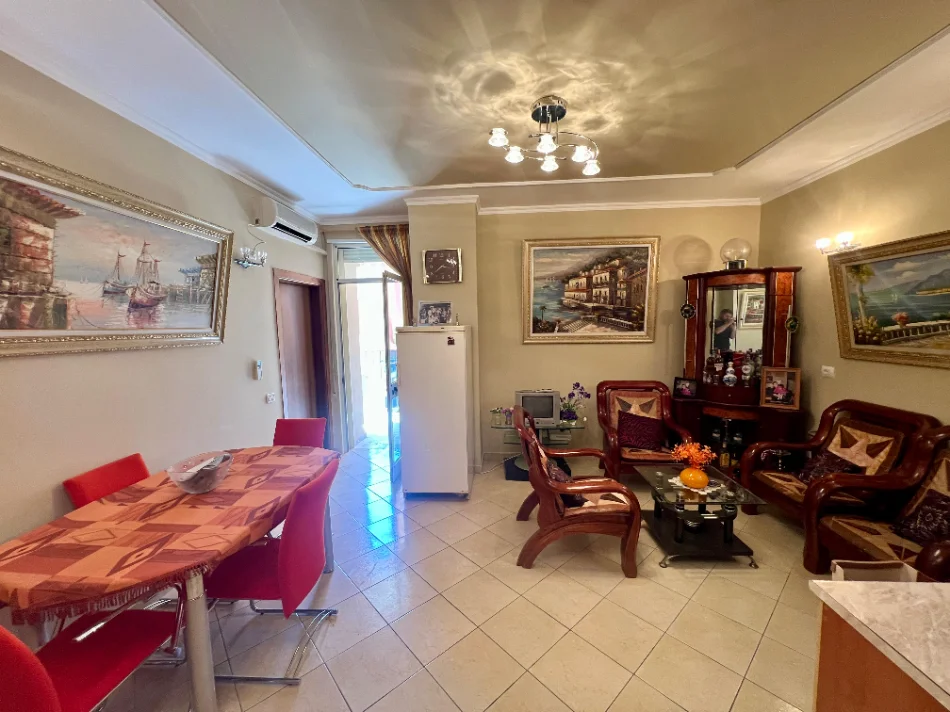 Golem, shitet apartament 2+1+Ballkon Kati 4, 69 m² 100.000 € (rruga gjuzeve)