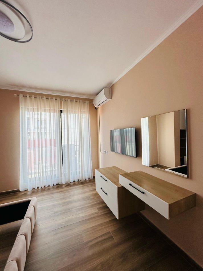 Tirane, jepet me qera apartament 2+1 Kati 9, 100 m² 800 € (rruga e dibres)