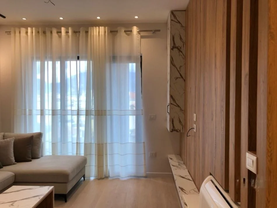 Tirane, shitet apartament 1+1 Kati 5, 70 m² 159.000 € (Pazari Ri)