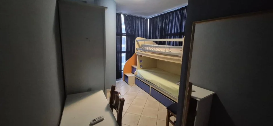 Tirane, jepet me qera apartament 2+1 Kati 4, 90 m² 650 € 