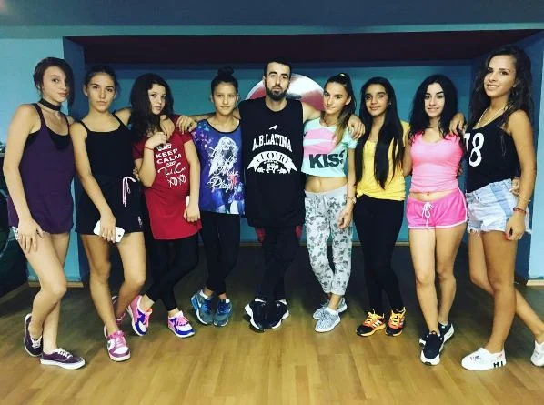 Tirane, ofrojme kurse kercim - dance