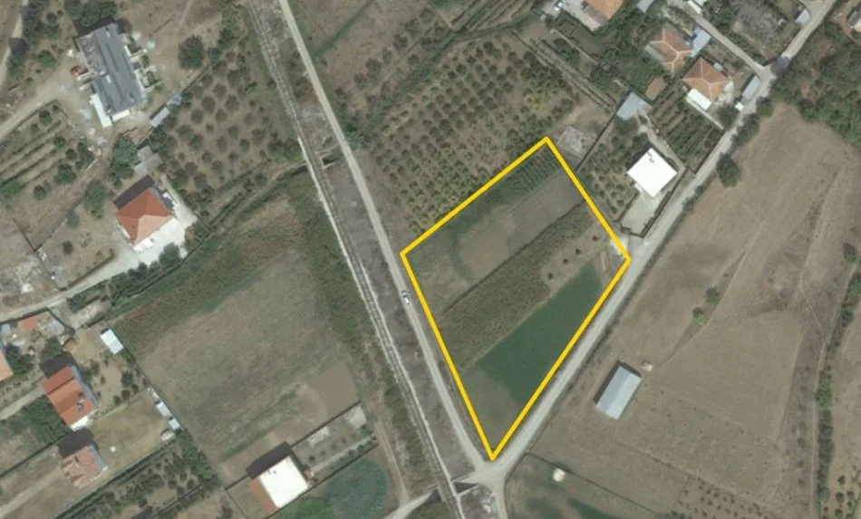 Kavaje, shitet truall , 4.200 m² 63.000 € (Lekaj,Kavaje)