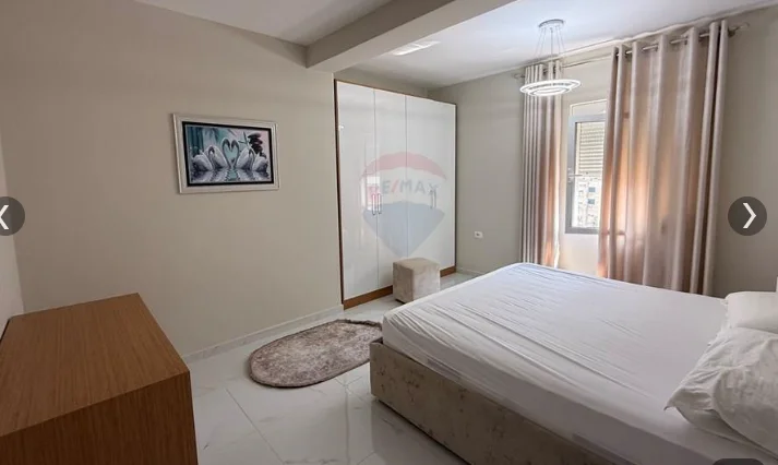 Tirane, jepet me qera apartament 1+1 Kati 8, 70 m² 600 € (Rruga Mine Peza - Rruga Haxhi Hysendalliu,)