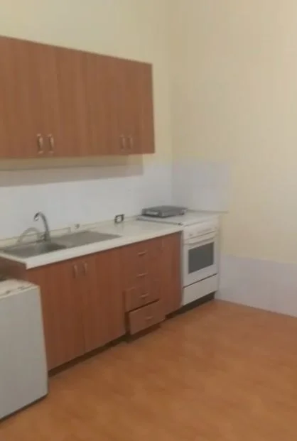 Tirane, jepet me qera shtepi 1+1 Kati 1, 55 m² 200 € (Rruga Mihal Grameno)