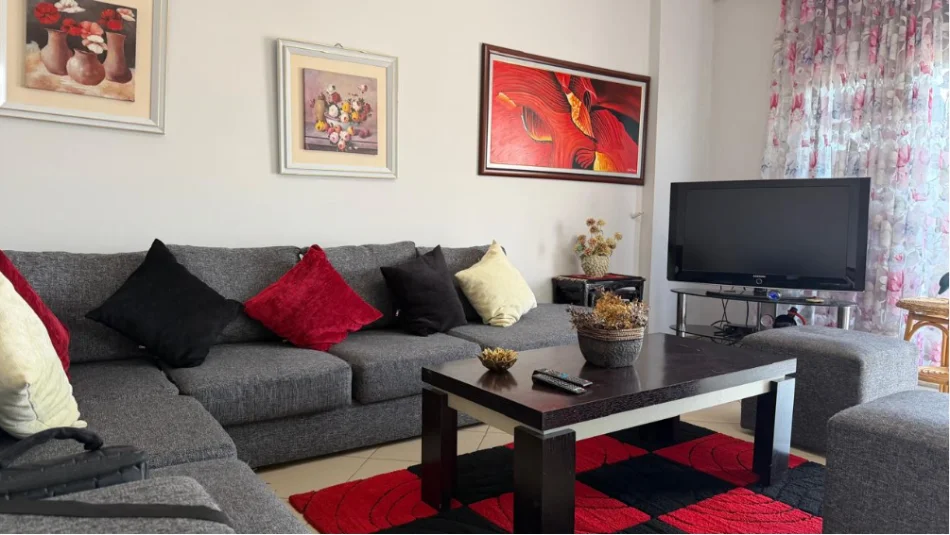 Tirane, shitet apartament 2+1 Kati 5, 79 m² 255.000 € (Rruga Ali Pashë Gucia)