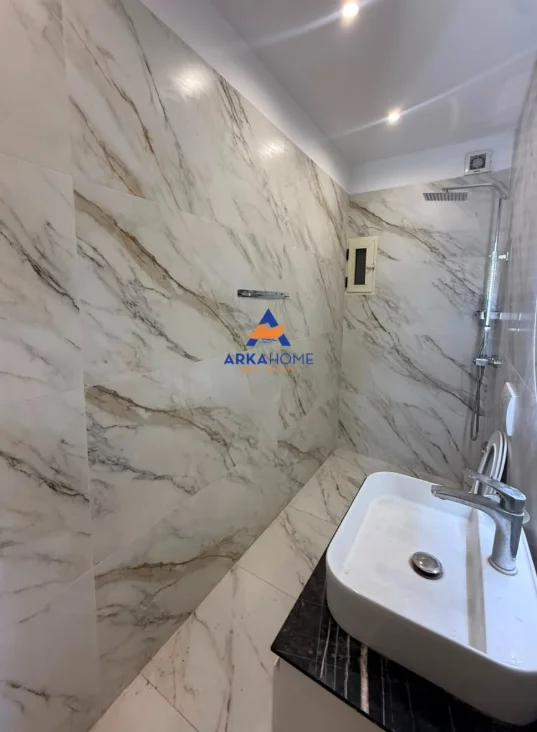 Tirane, jepet me qera apartament 1+1 Kati 2, 45 m² 375 € 