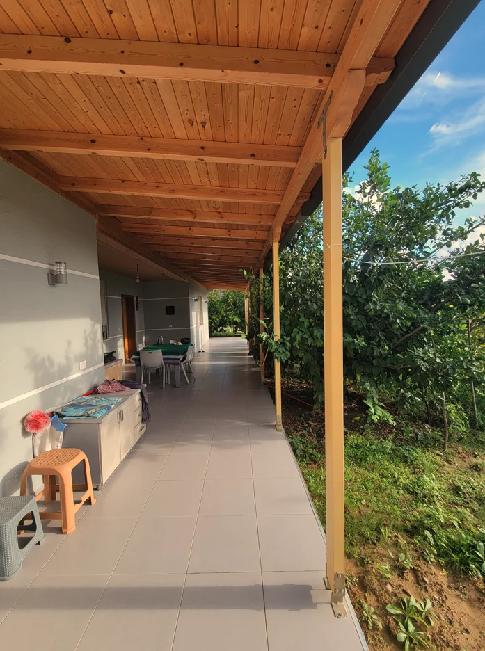 Tirane, shes shtepi 4+1+Ballkon , 5.000 m² 600.000 € (Tufine)