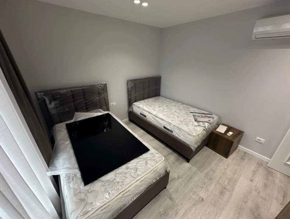 Tirane, jepet me qera Vile 3 Katshe , 420 m² 3.500 € (Vilat Gjermane)