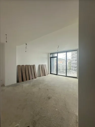 Tirane, shitet apartament 1+1+Ballkon Kati 6, 71 m² 260.000 € (Liqeni Artificial)