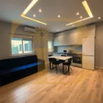 Tirane, jepet me qera apartament 1+1 Kati 1, 60 m² 500 € (21 Dhjetori)