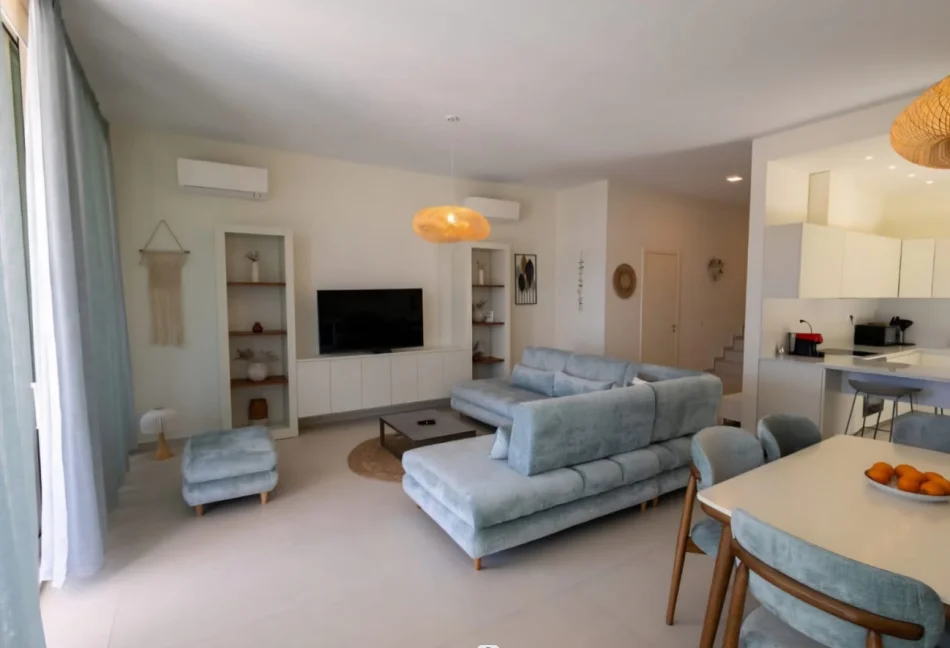 Dhermi - Palase, shes Vile 2+1+Ballkon , 150 m² (Green Coast)