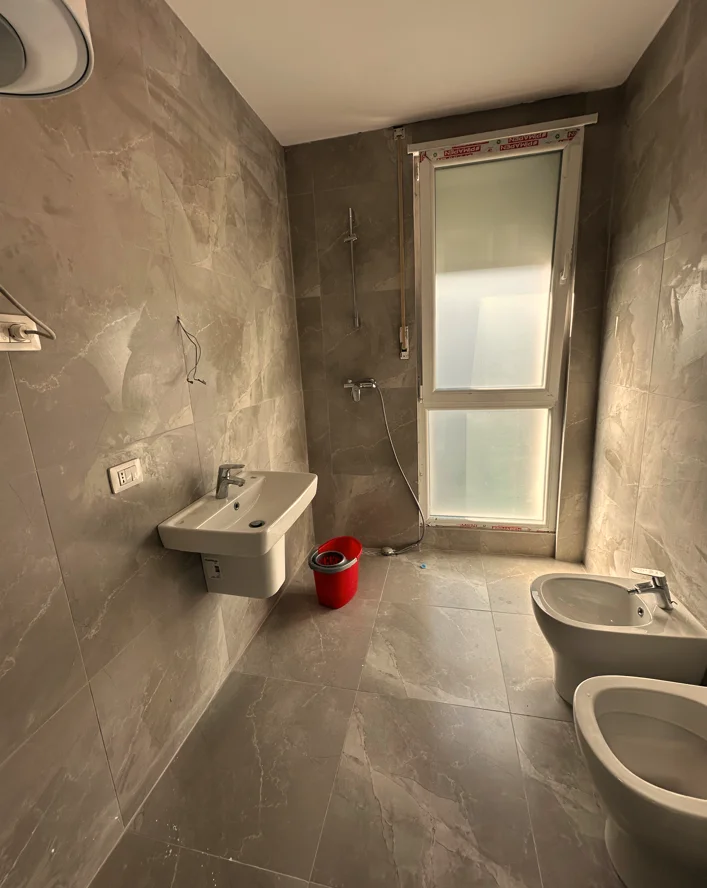 Tirane, shes apartament 2+1+Ballkon Kati 9, 106 m² 240.000 € (Fiori Di Bosco)