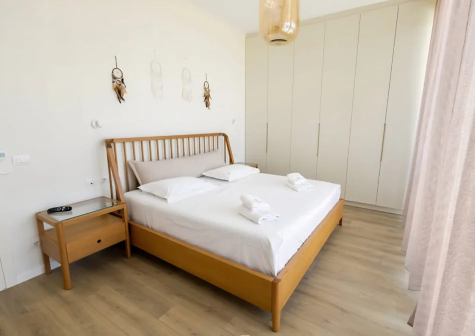 Dhermi - Palase, shes Vile 2+1+Ballkon , 150 m² (Green Coast)