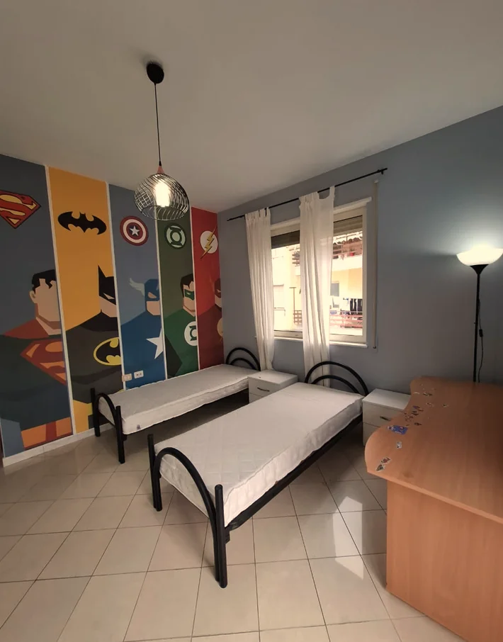 Shqiperi, jepet me qera apartament 2+1+Ballkon Kati 3, 115 m² 700 € (Kopshti Zoologjik)