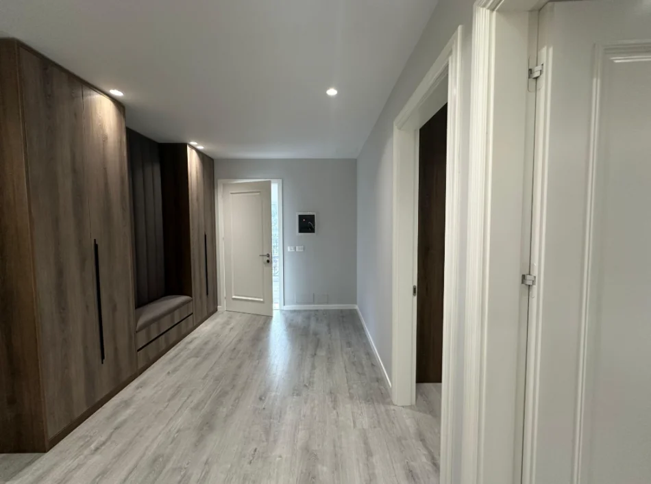 Tirane, jepet me qera Vile 3 Katshe , 420 m² 3.500 € (Vilat Gjermane)