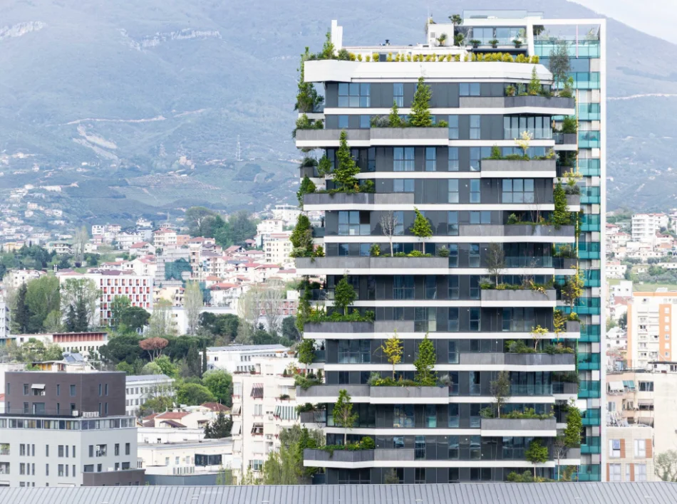 Tirane, jepet me qera zyre Kati 9, 100 m² (Vertical Forest, Rruga e Elbasanit)