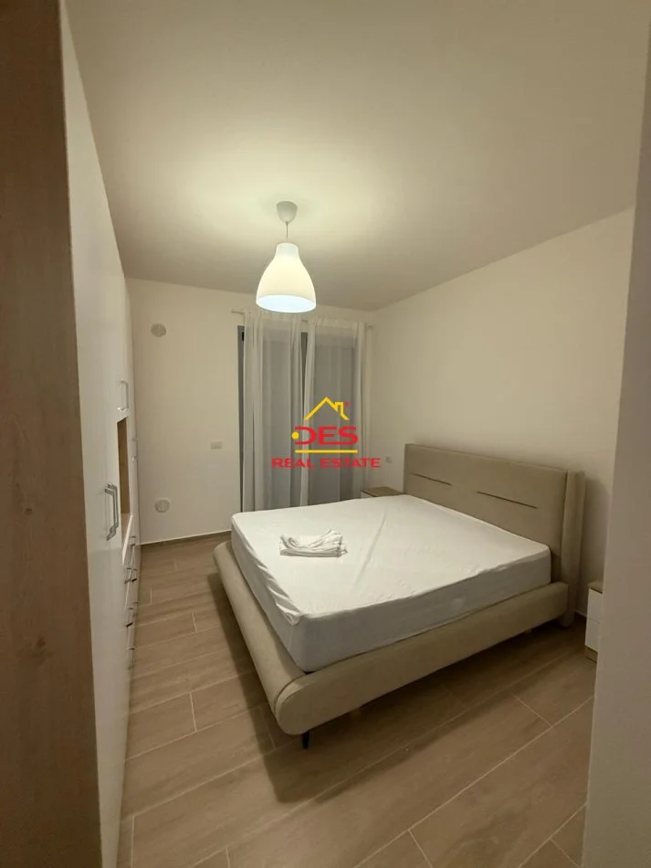 Vlore, jepet me qera apartament 1+1+Ballkon Kati 2, 80 m² 300 € (Orikum, Vlorë)