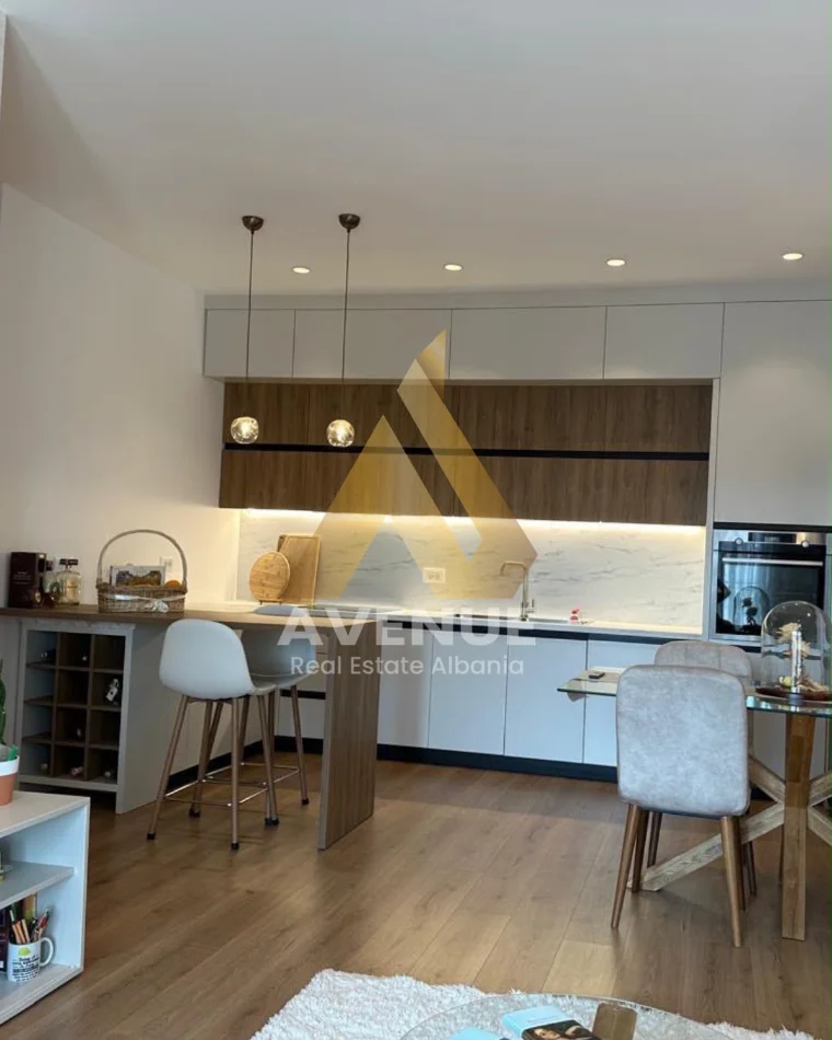 Tirane, shitet apartament 2+1 Kati 10, 94 m² 270.000 € (Kompleksi Kontakt)
