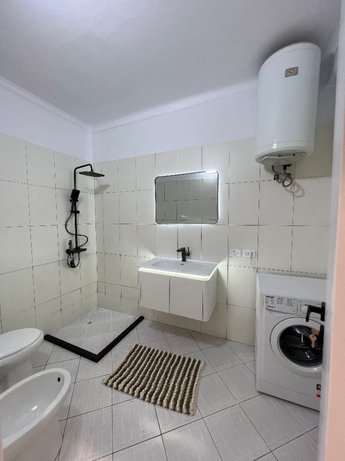 Tirane, shitet apartament 2+1 Kati 2, 107 m² 167.000 € (Astir)