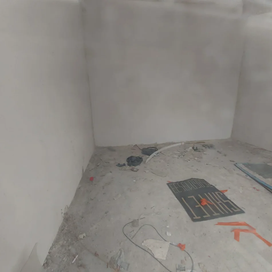 Tirane, shitet dyqan Kati 0, 24 m² 35.000 € (Kullat e Arabit)