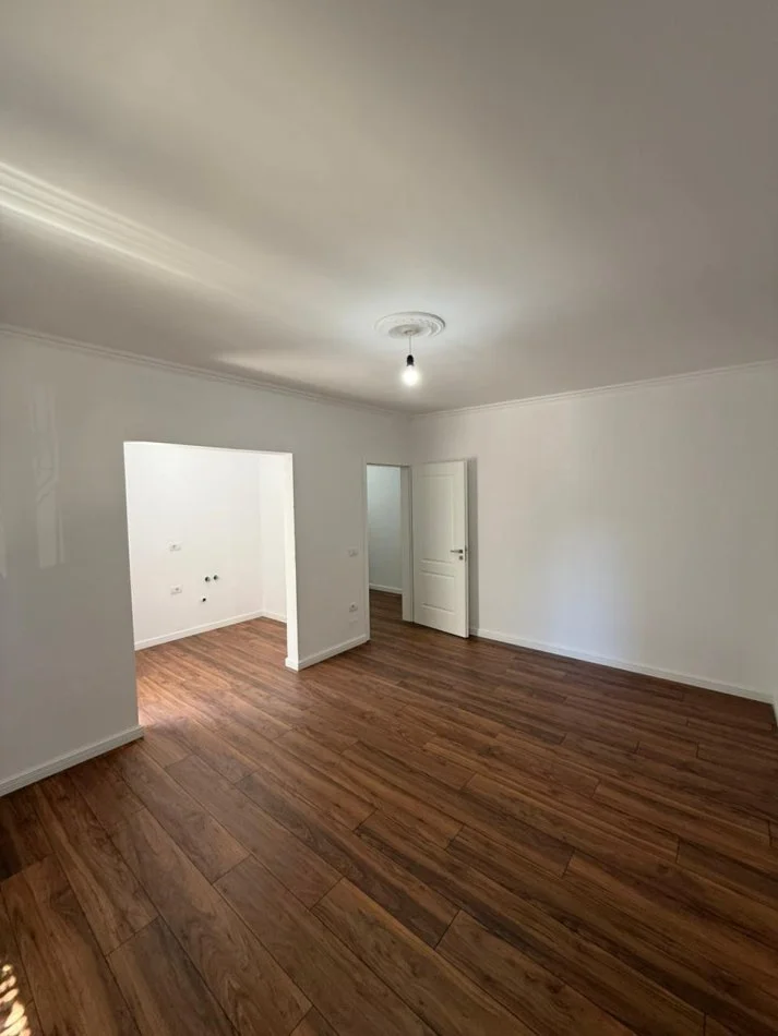 Tirane, shitet apartament 1+1 Kati 2, 64 m² 122.000 € (RRUGA IRFAN TOMINI)