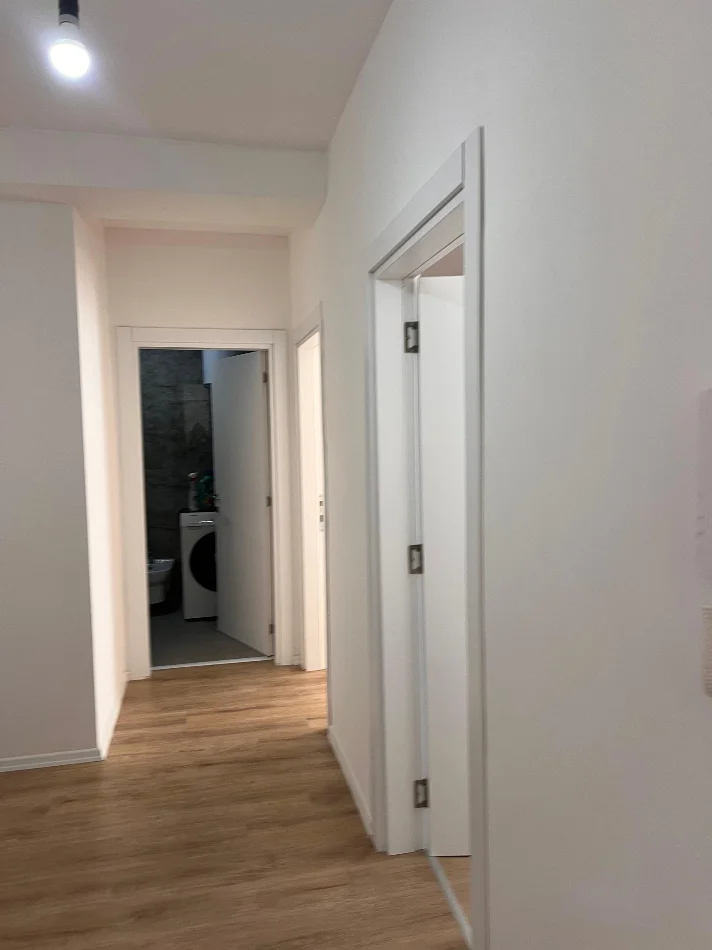 Tirane, jepet me qera 2+1 , 