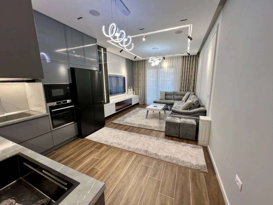 Tirane, jepet me qera apartament 2+1+Aneks+Ballkon Kati 3, 115 m² 950 € (Farmacia 10 te Kompleksi Arlis)