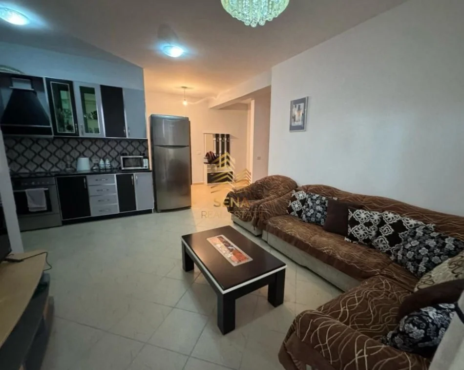 Tirane, jepet me qera apartament 2+1+Ballkon Kati 2, 94 m² 450 € (Yzberisht)