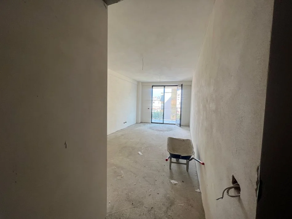 Tirane, shes apartament 2+1+Aneks+Ballkon Kati 1, 113 m² 226.000 € (MINE PEZA)