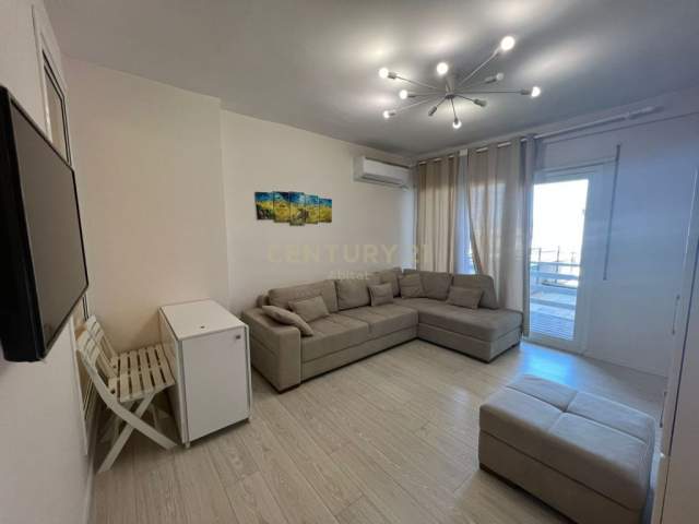 Tirane, jap me qera apartament 1+1 Kati 3, 44 m² 420 Euro (prane Condor Center)