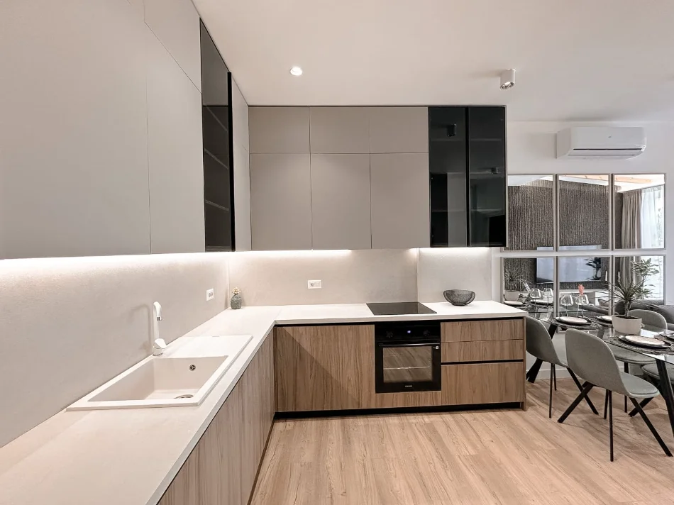 Tirane, shitet apartament 2+1+Aneks+Ballkon Kati 9, 86 m² 165.000 € (Astir)